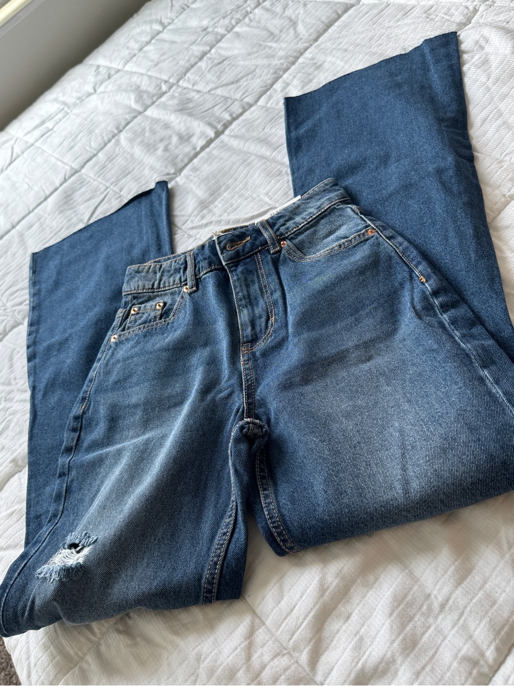 Don’t Call Me Jennyfer y2k distressed medium wash high rise flare jeans size 2 - Picture 2 of 10